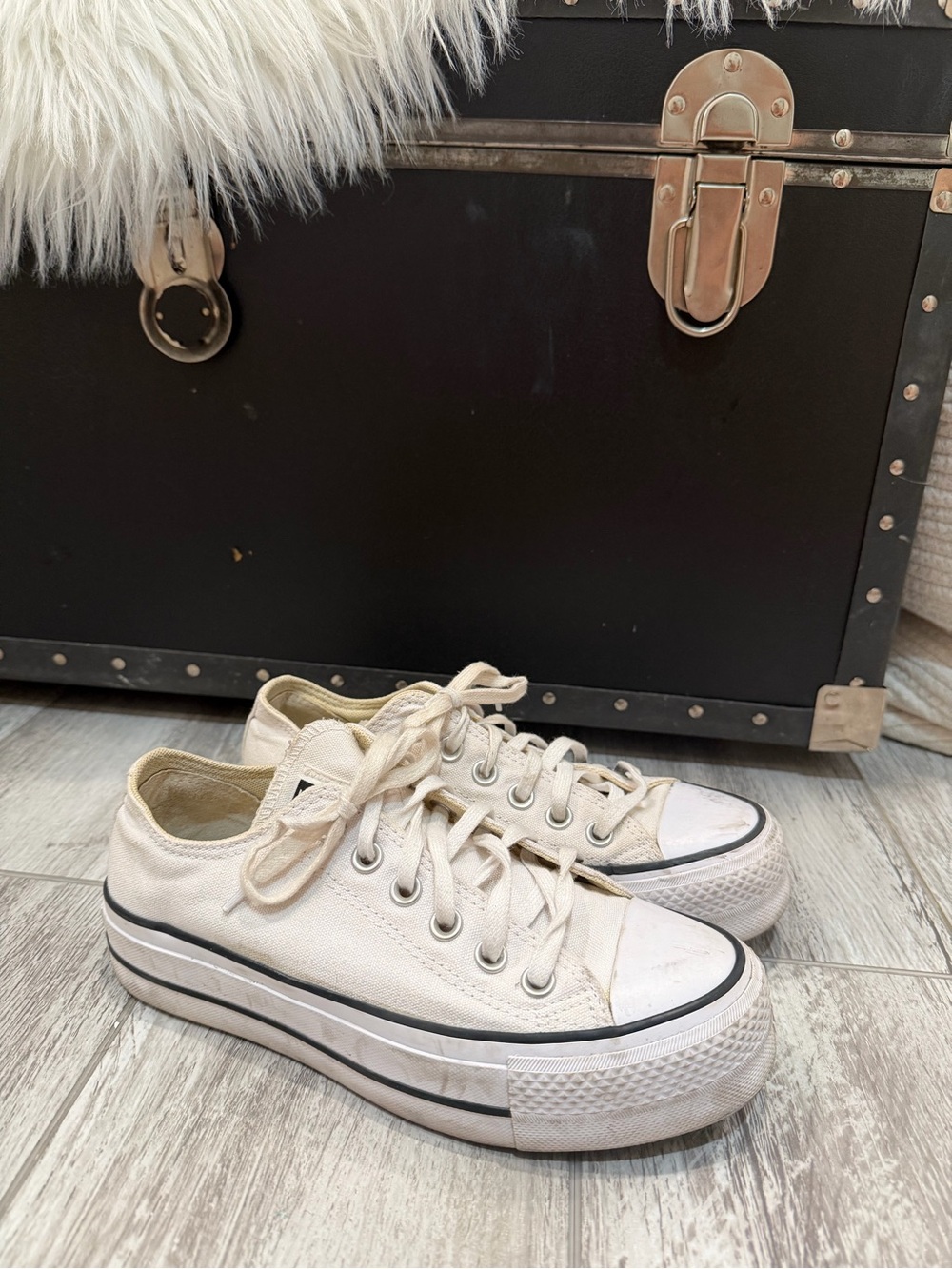 Converse Chuck Taylor All Star Lift Platform Low Top Shoes